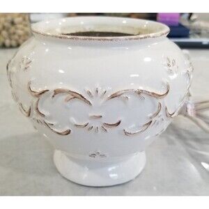 Yankee Candle Electric Wax Melt Warmer – Model 19‑00049 – White Embossed Ceramic